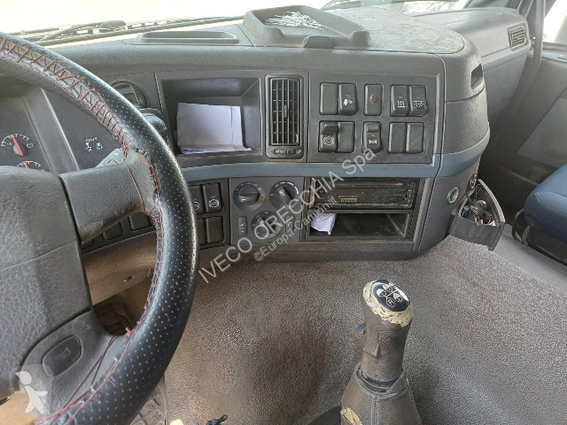 شاحنة Volvo FM9