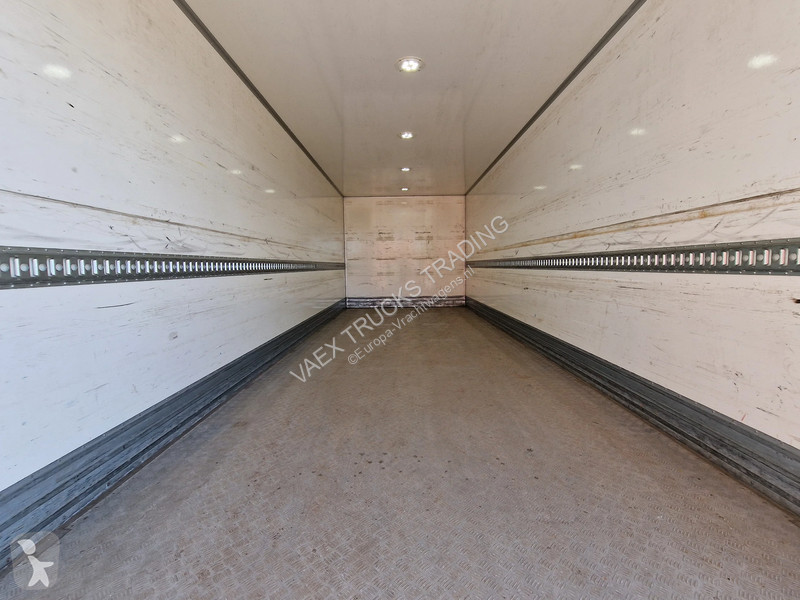 شاحنة Volvo 460 full air - VEB - Zepro lift -...