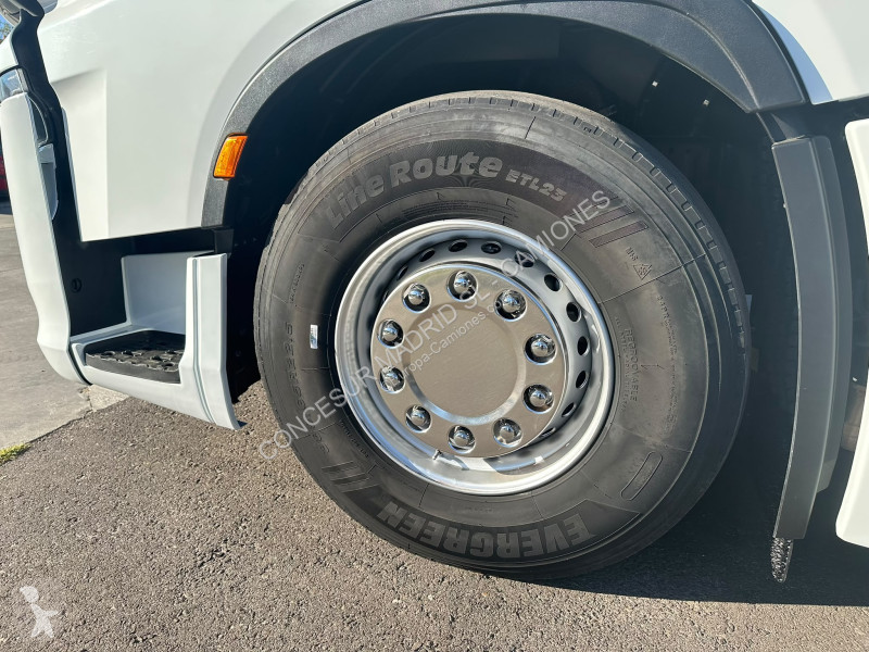 Camión Iveco S-Way AS440STP
