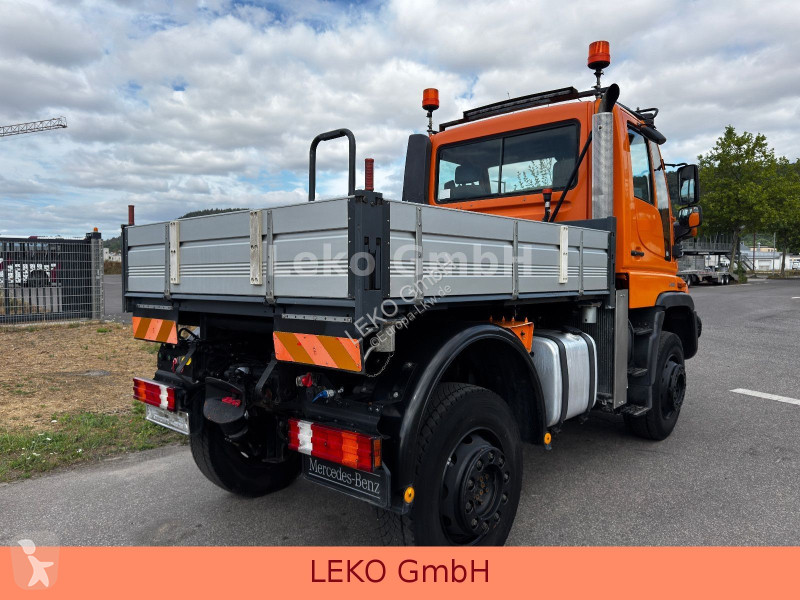 شاحنة Mercedes UNIMOG U400