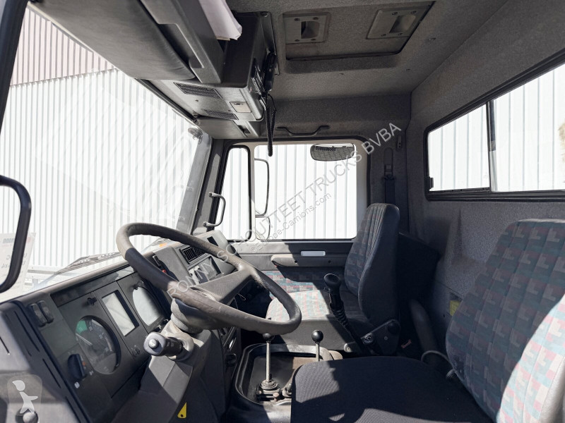 Maskine til vejarbejde Unimog U 130 4x4 U 130...