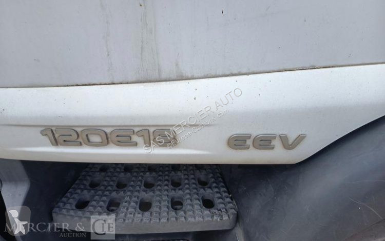 شاحنة Iveco