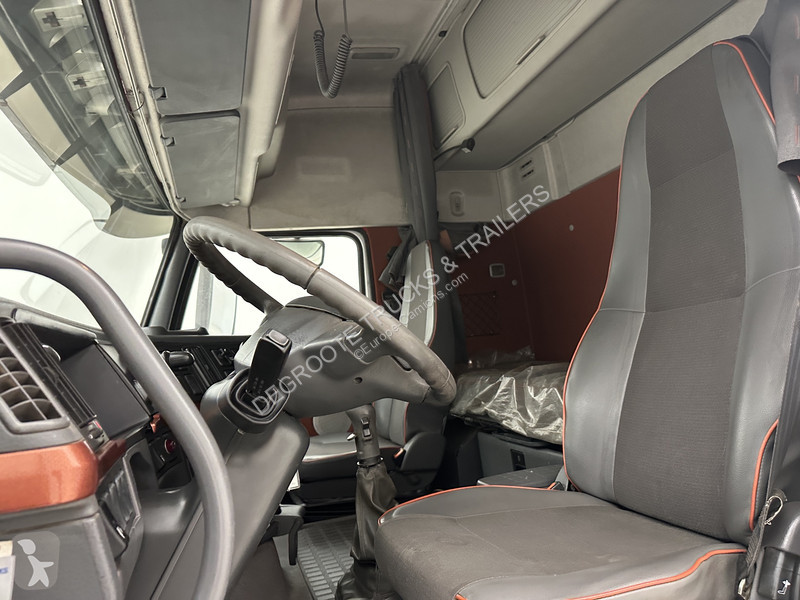 شاحنة Volvo 550 - 6x4 - kipper/trekker