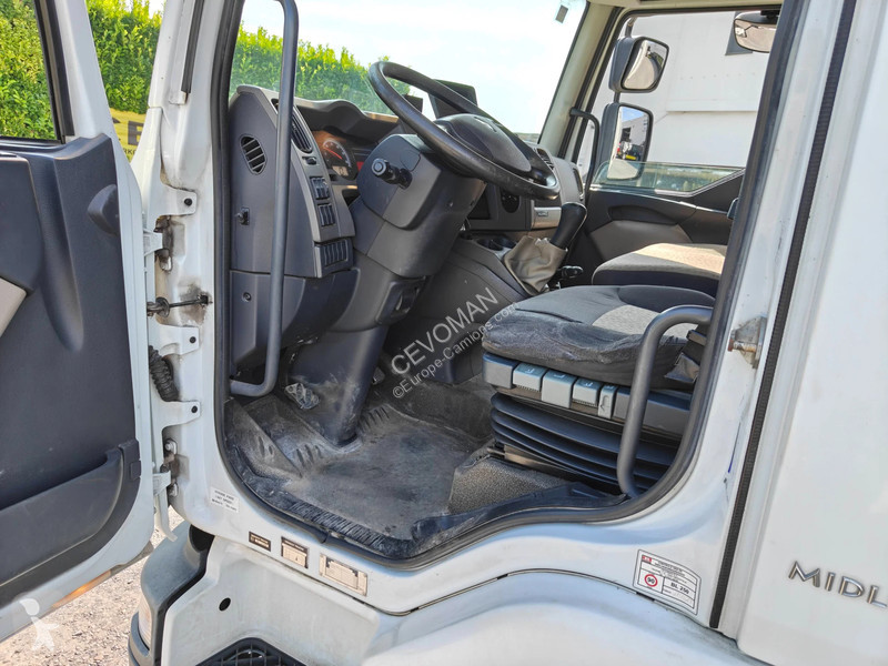 شاحنة Renault 180 boxtruck / bakwagen /...