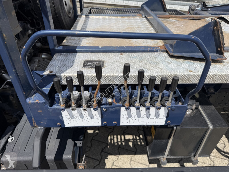 شاحنة Mitsubishi Canter Fuso 7C15 4x2 Canter...