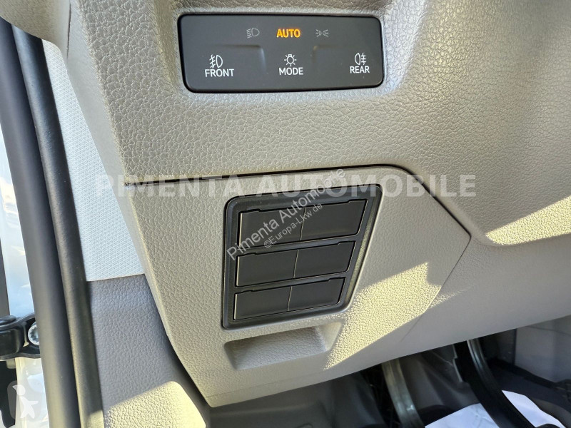 Camion Volkswagen 50 TK KOFFER -20°C LBW NAVI...