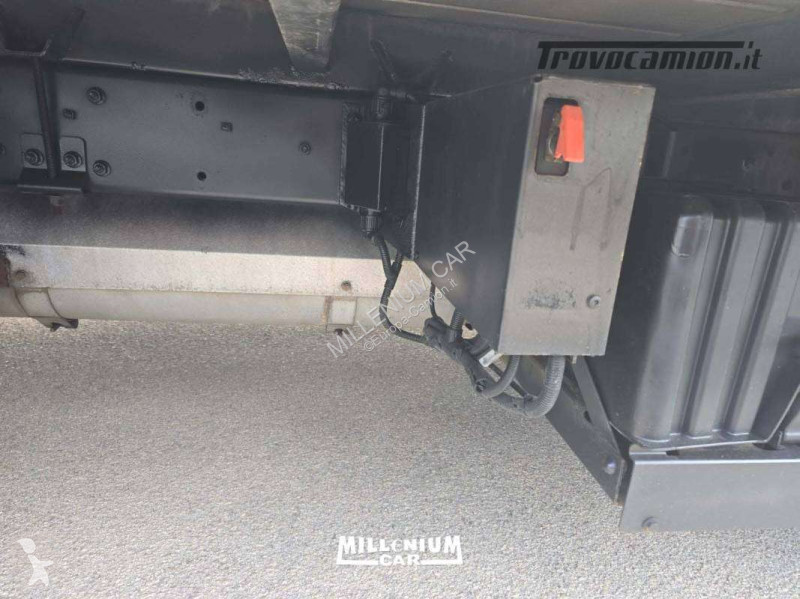 شاحنة DAF DAF 120-22 CENTINATO 5,60 SPONDA (DISCO)