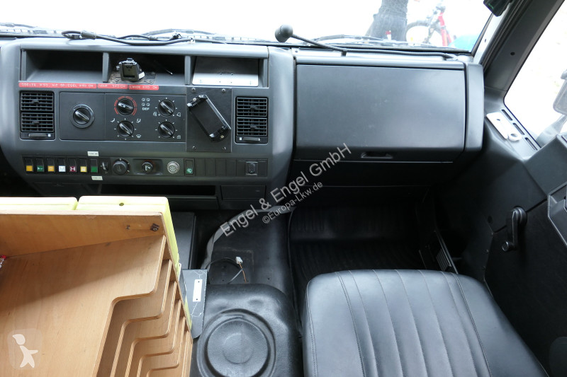 شاحنة MAN 10.224 DoKa LHF 16/12 4x4 Wassertank...