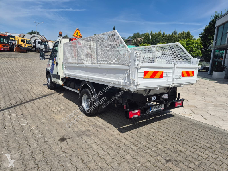 Samochód dostawczy Iveco Daily 65C18