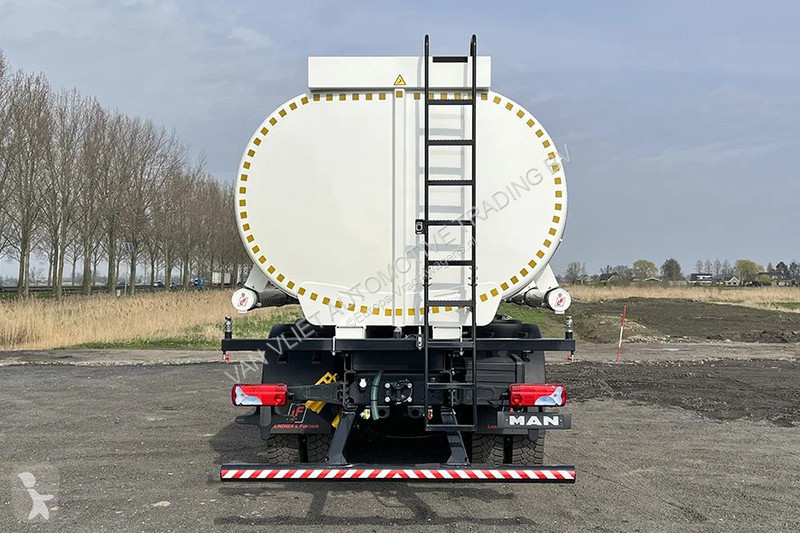 شاحنة MAN 33.400 BB CH Water Tank Truck (8 units)