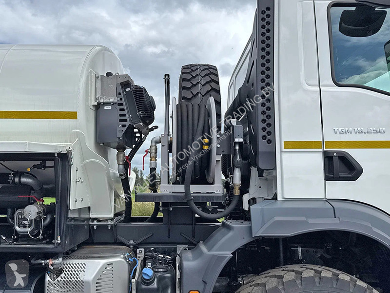 Camión MAN 18.250 BB Fuel Tank Truck (2 units)