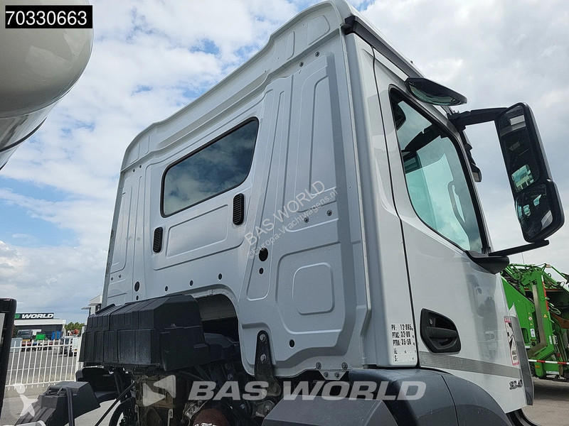 Betonárske zariadenie Mercedes 3240 8X4 9m3...