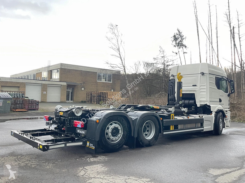 Camion MAN 26.520 MAN  26.520 LL 6x2 MultiLift...