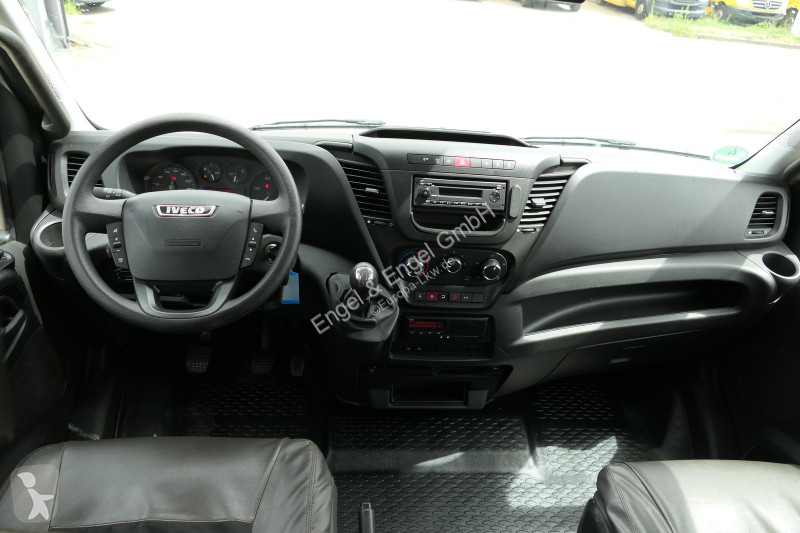 Samochód dostawczy Iveco Daily 70C18H D70C DoKa...