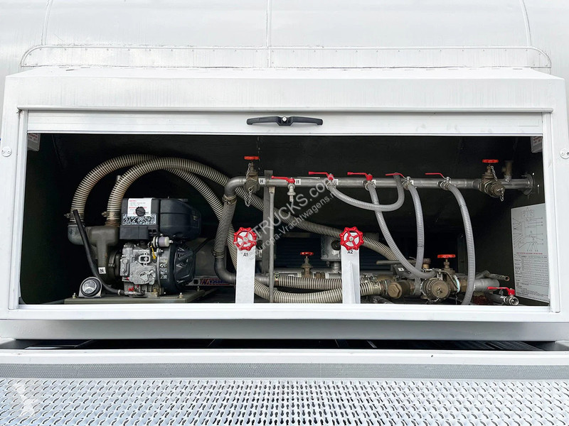 Lastbil Iveco AD380T43H AT Water Tank Truck (12...