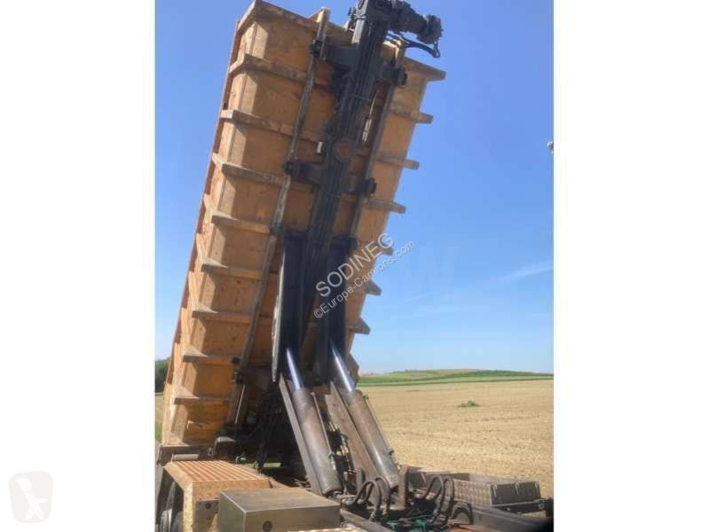 شاحنة Volvo 380 8X2R
