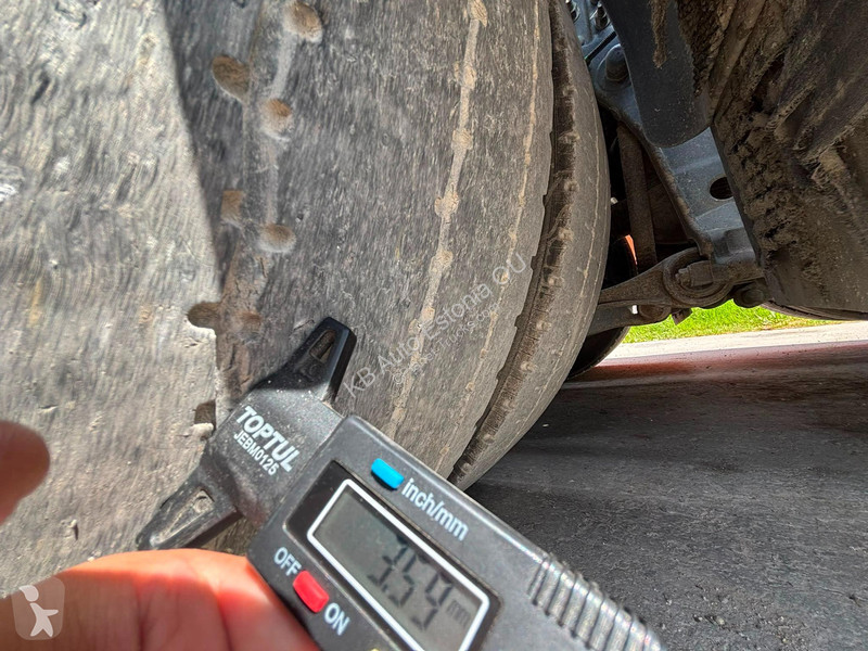 Camión Volvo 650 TANDEM AXLE LIFT / PTO