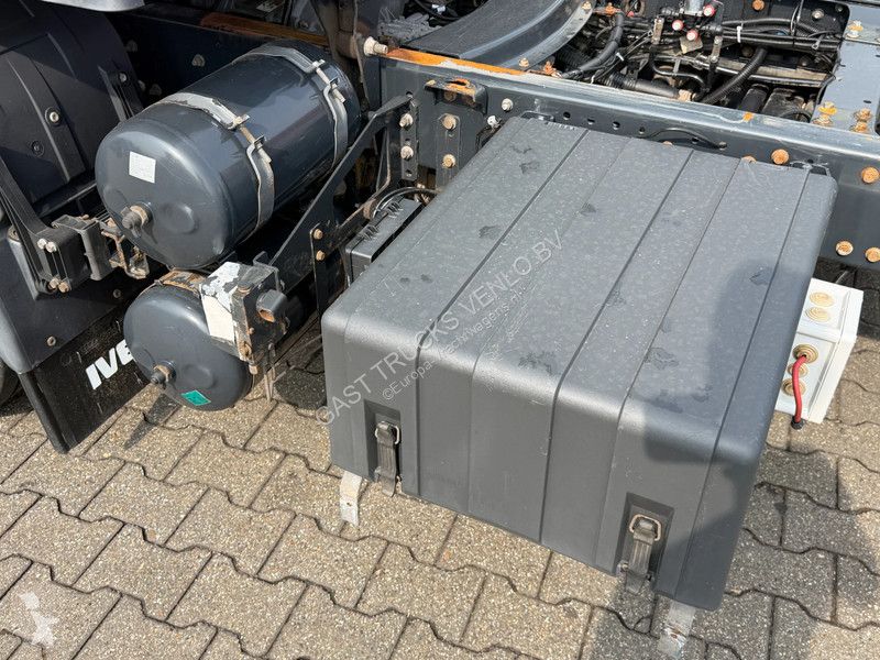 شاحنة Iveco EuroCargo 120 E22 4x2 Chassis Euro...
