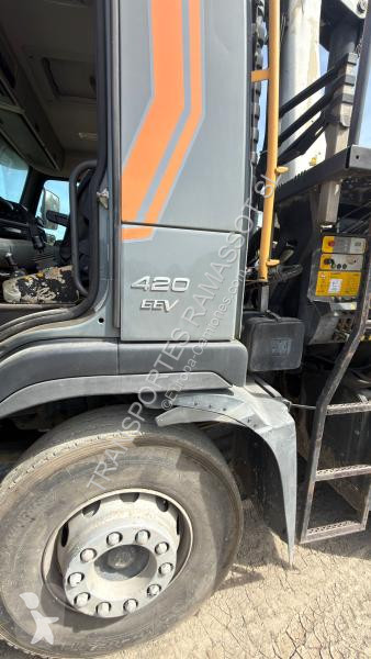 شاحنة Volvo 420