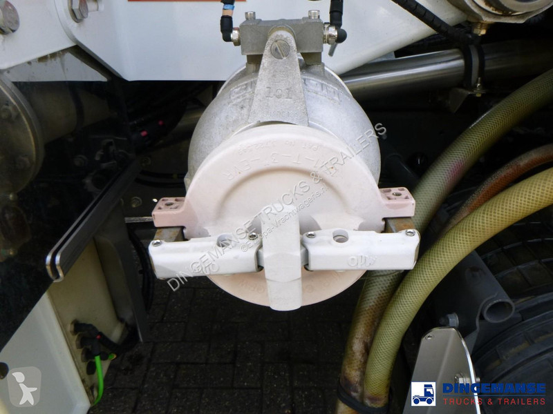 شاحنة Renault 270.19 4x2 fuel tank 13.7 m3 / 4...