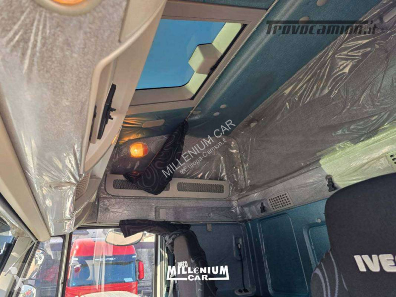 شاحنة Iveco 260S36 CENTINATO M 8,30 EURO 6