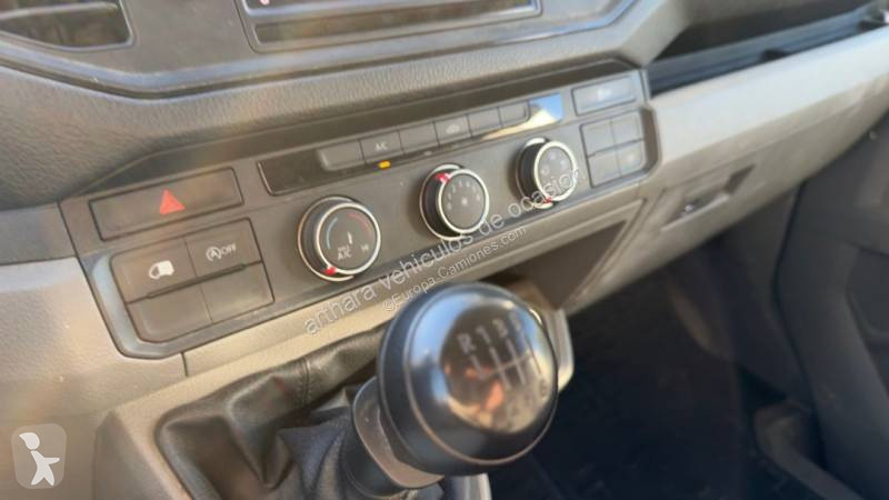 عربة نفعية Volkswagen
