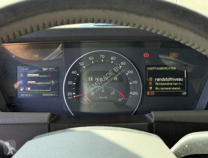 شاحنة Volvo 16650 XL 6X2 FULL AIR FULL OPTIONS...