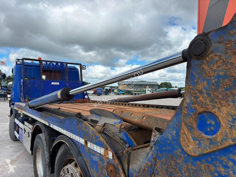 شاحنة Scania P 360 6x2*4 JOAB V18U