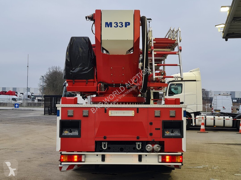 Lastbil Iveco 180E300