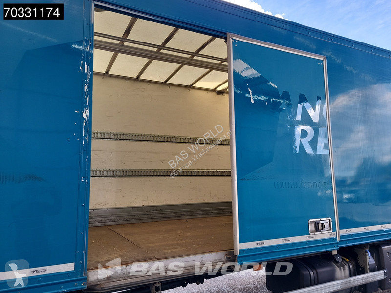 شاحنة Renault D 210 D 4X2 12tonner 1500kg...