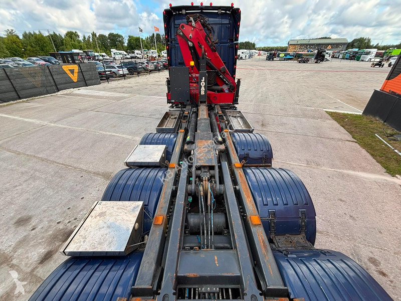 شاحنة Scania R580 8x4*4 BIG AXES / RETARDER /