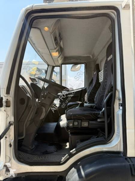Грузовик Iveco ML 160 E 28 P