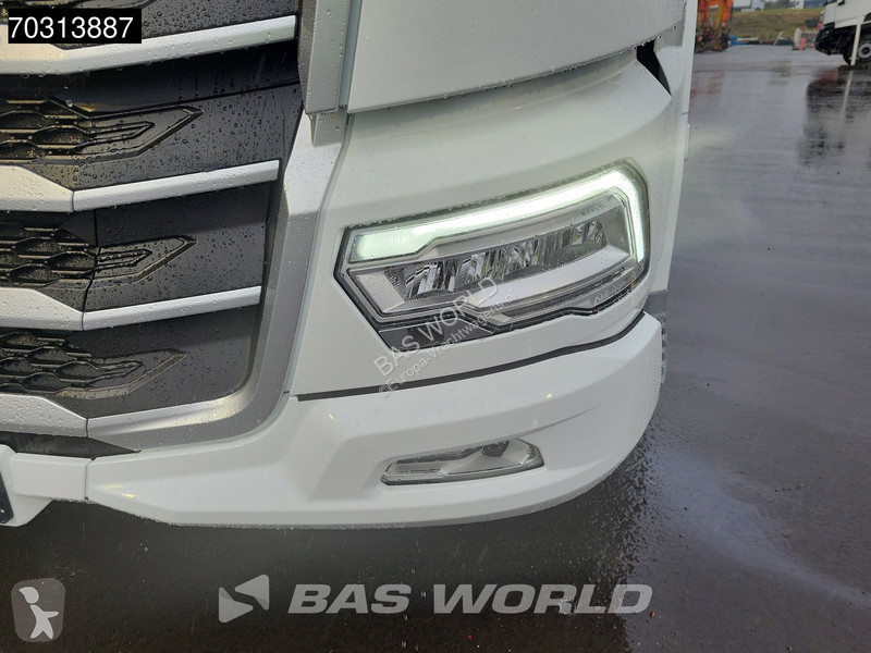 Camion DAF 530 8X4 NEW 30tons HYVA 30-60-S...