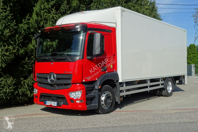 Kamion Mercedes 1833 Euro6 sypialna klima...