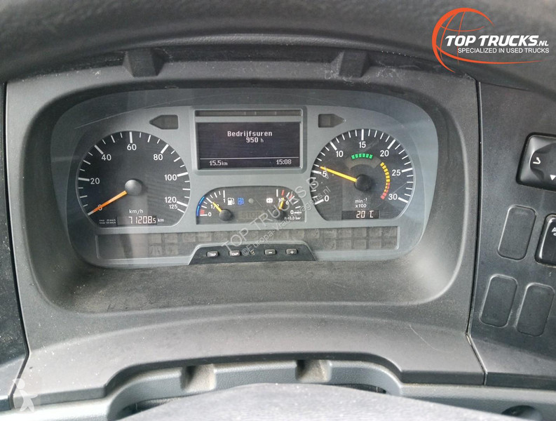 شاحنة Mercedes ATEGO 1329 2,000 ltr water -...