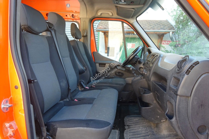 Véhicule utilitaire Renault MASTER 2,3 DCI 100...
