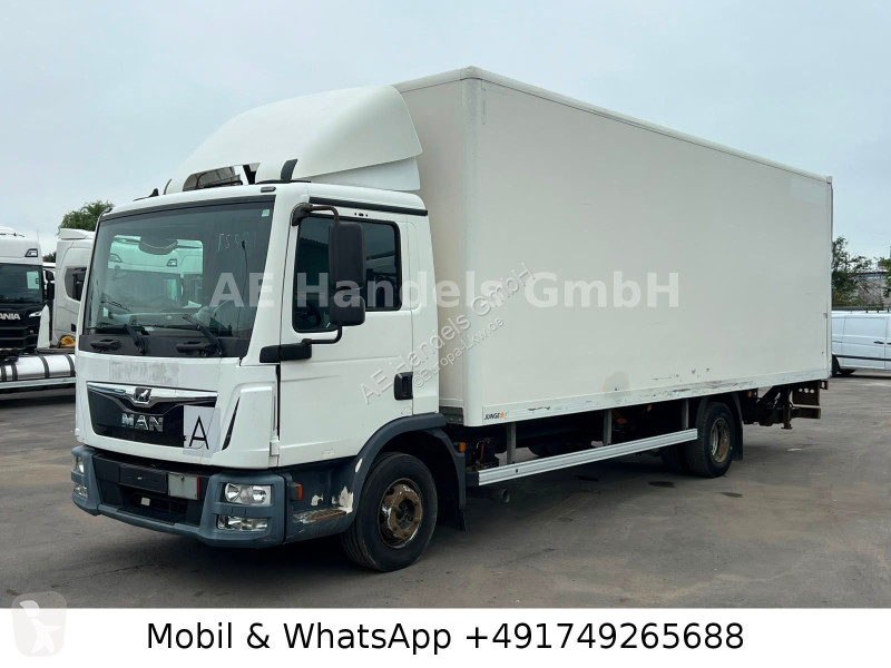 Vrachtwagen MAN 12.220 C BL...