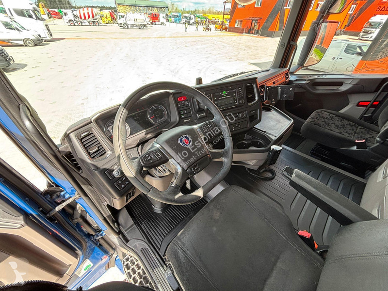 Vrachtwagen Scania R520 6x2*4 BOX =7340 mm