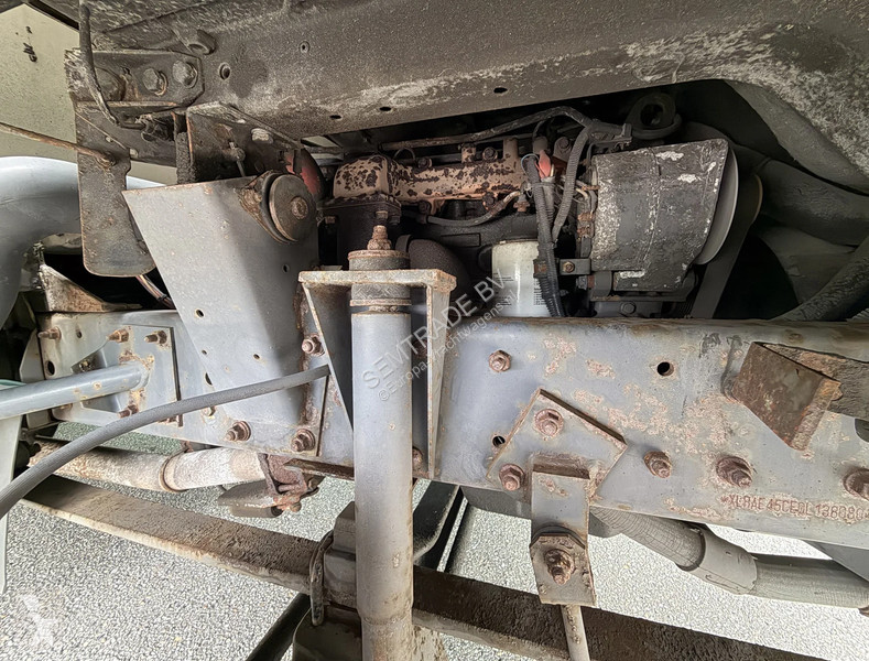 Camión DAF 150 TURBO EURO 2 MANUAL GEARBOX...