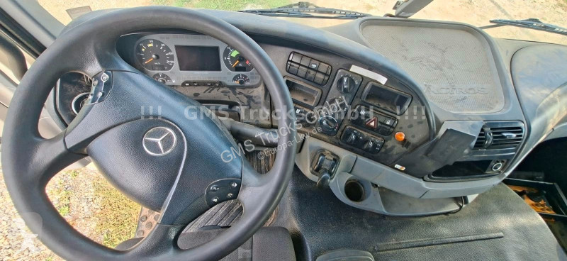 Vrachtwagen Mercedes 1841 / 4X4 / Kipper+ 16m...
