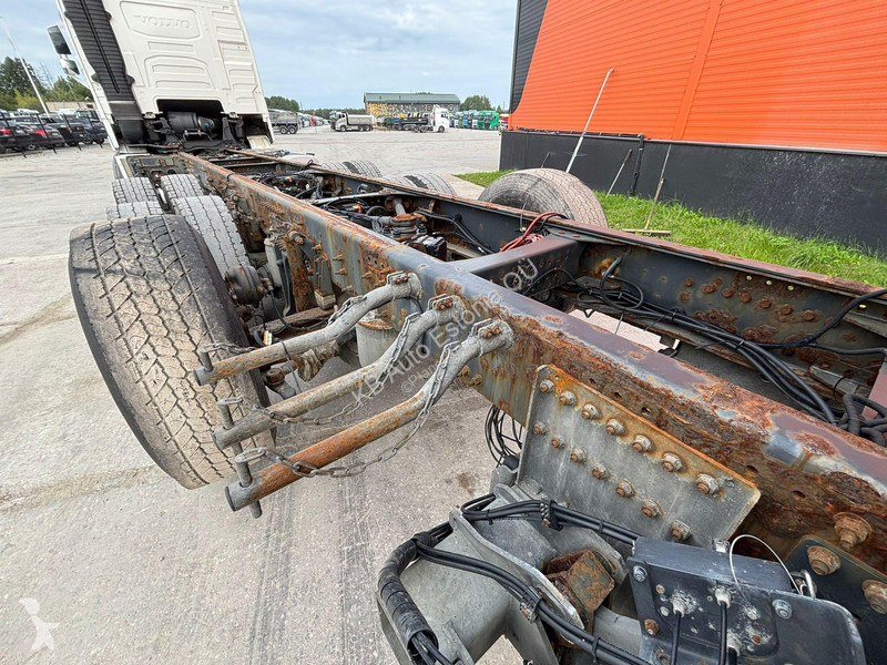 Camión Volvo 540 8x4*4 9 TON FRONT AXLE /...