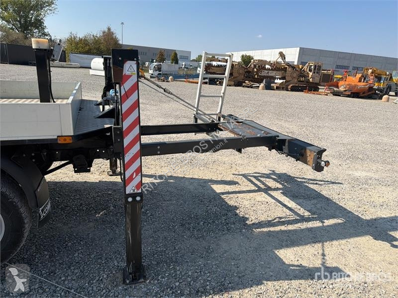 Camion Iveco 19-8,5 HQ 19 m on Iveco 35-140...