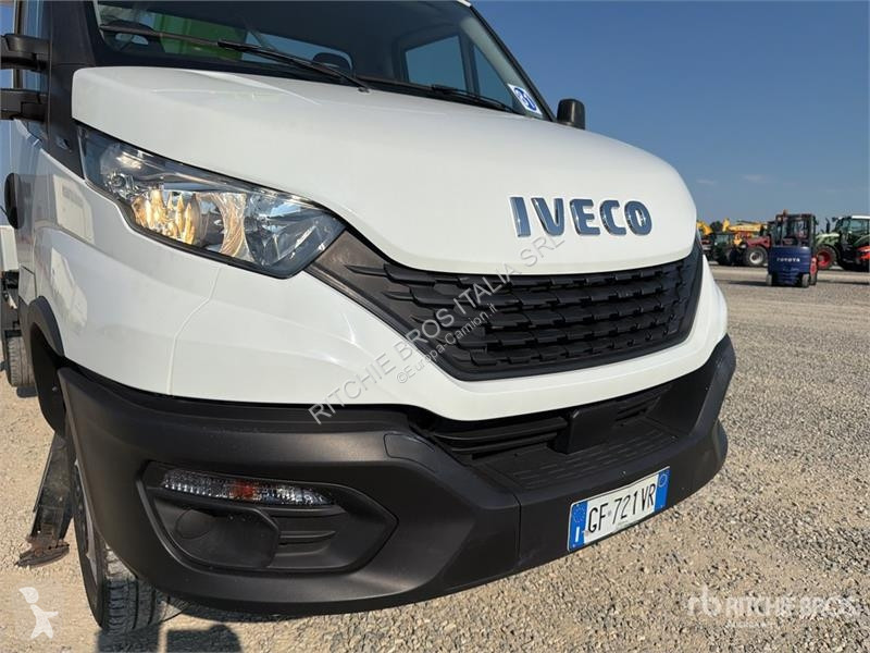 Camion Iveco 19-8,5 HQ 19 m on Iveco 35-140...