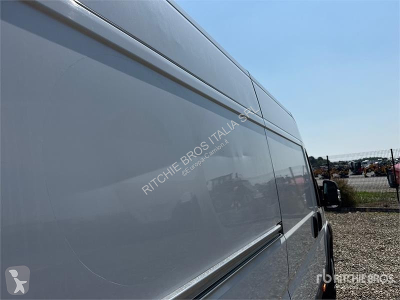 Camión Opel 2.2 103 KW KA L4H2 Van Truck