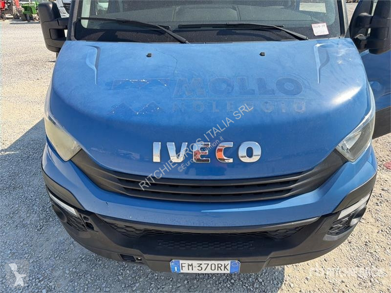 Camión Iveco 35C12 Dump Truck (Inoperable)