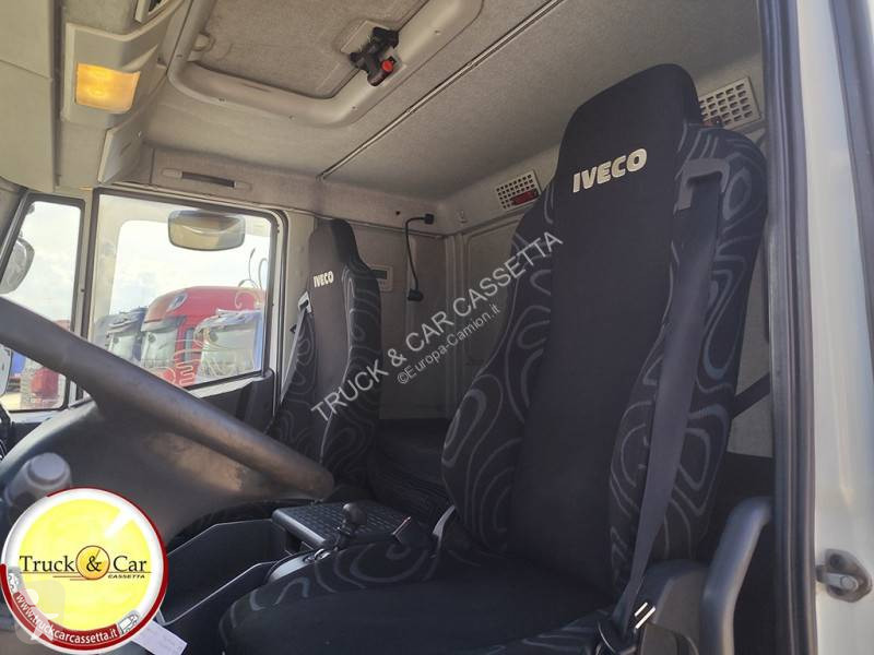 Camión Iveco 180 E 30