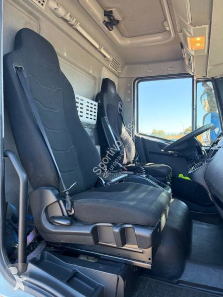 Camión Iveco 180E32