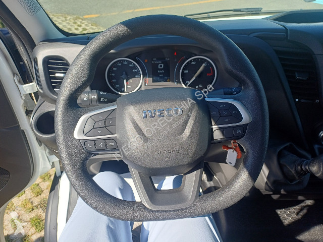 Camión Iveco DAILY 35C16 3.0 - 4100
