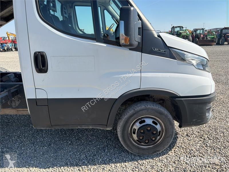 Furgoneta Iveco