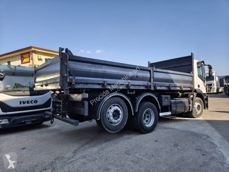 Camión Iveco AD 260 S 31 X/P
